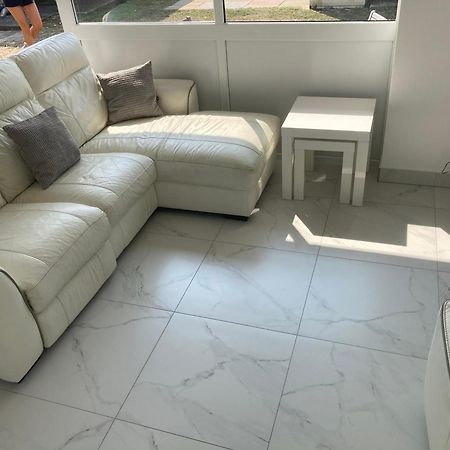 2 Bed Chalet Romney Sands Greatstone Εξωτερικό φωτογραφία