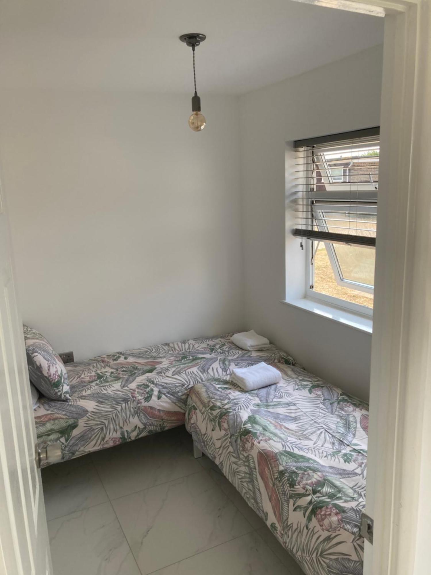 2 Bed Chalet Romney Sands Greatstone Εξωτερικό φωτογραφία