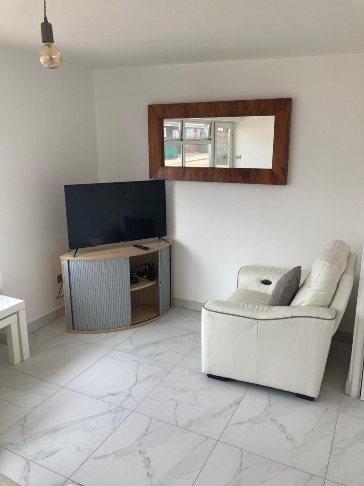 2 Bed Chalet Romney Sands Greatstone Εξωτερικό φωτογραφία